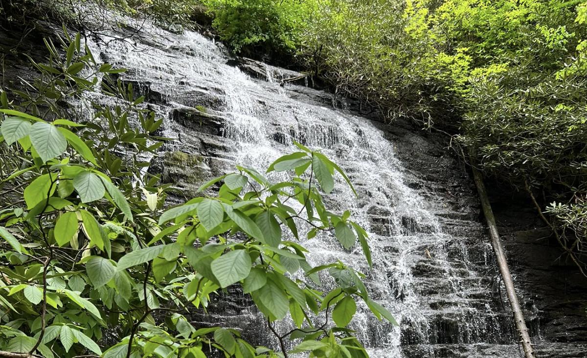 Kings Creek Falls