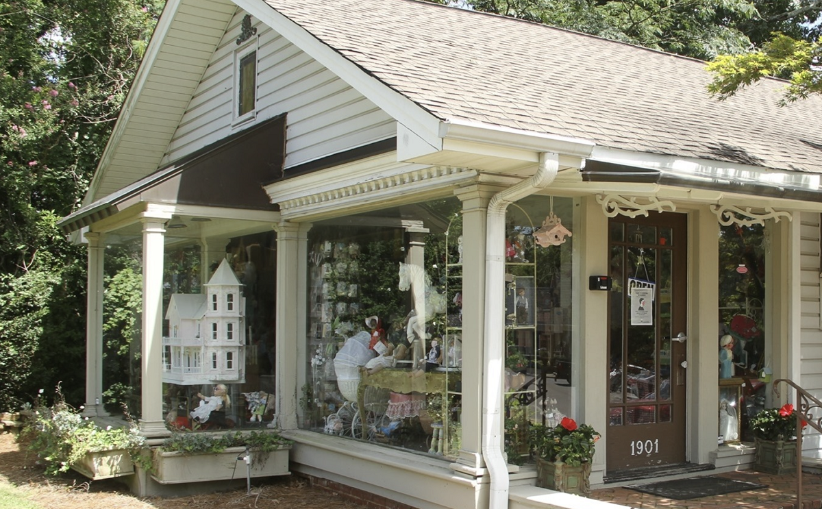 Mary Charles Doll House