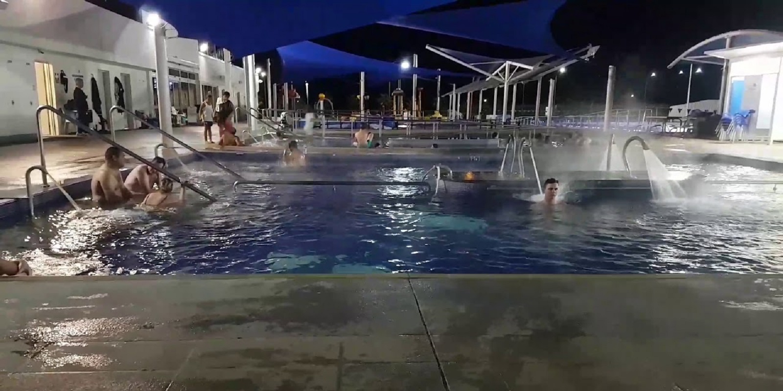 Moree Hot Springs NSW Natural Thermal Pools In New South Wales Australia moree-hot-springs-nsw-natural-thermal-pools-in-new-south-wales-australia