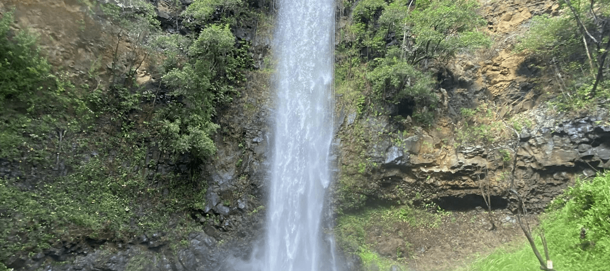 Uluwehi Falls